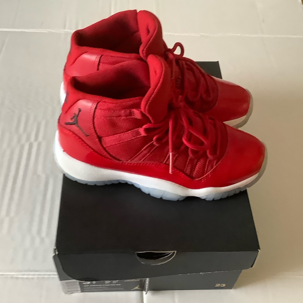 Air Jordan 11 Retro BG ‘win like ‘96’ kids Sneaker - Picture 11 of 13